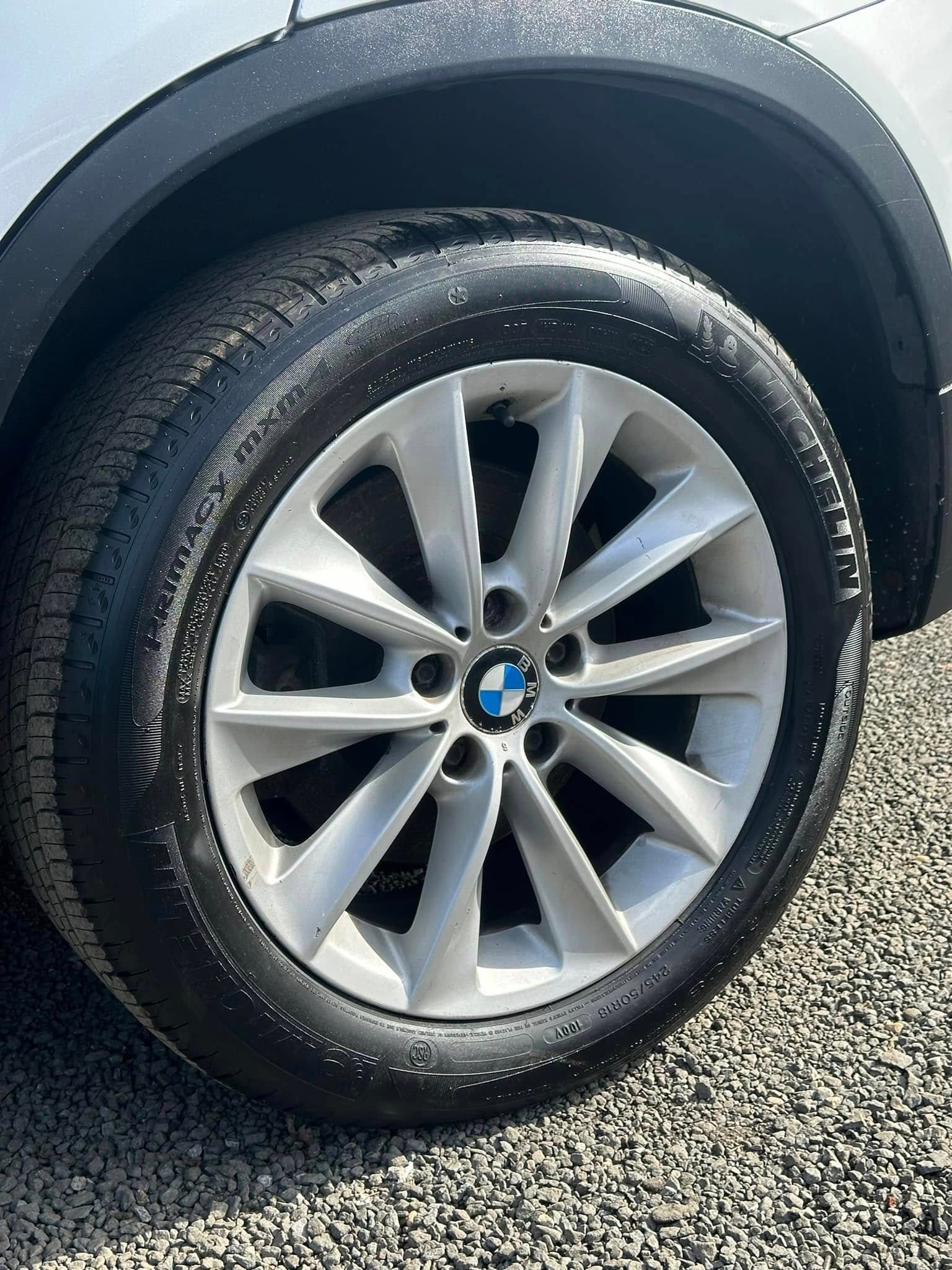 
								BMW X3 full									