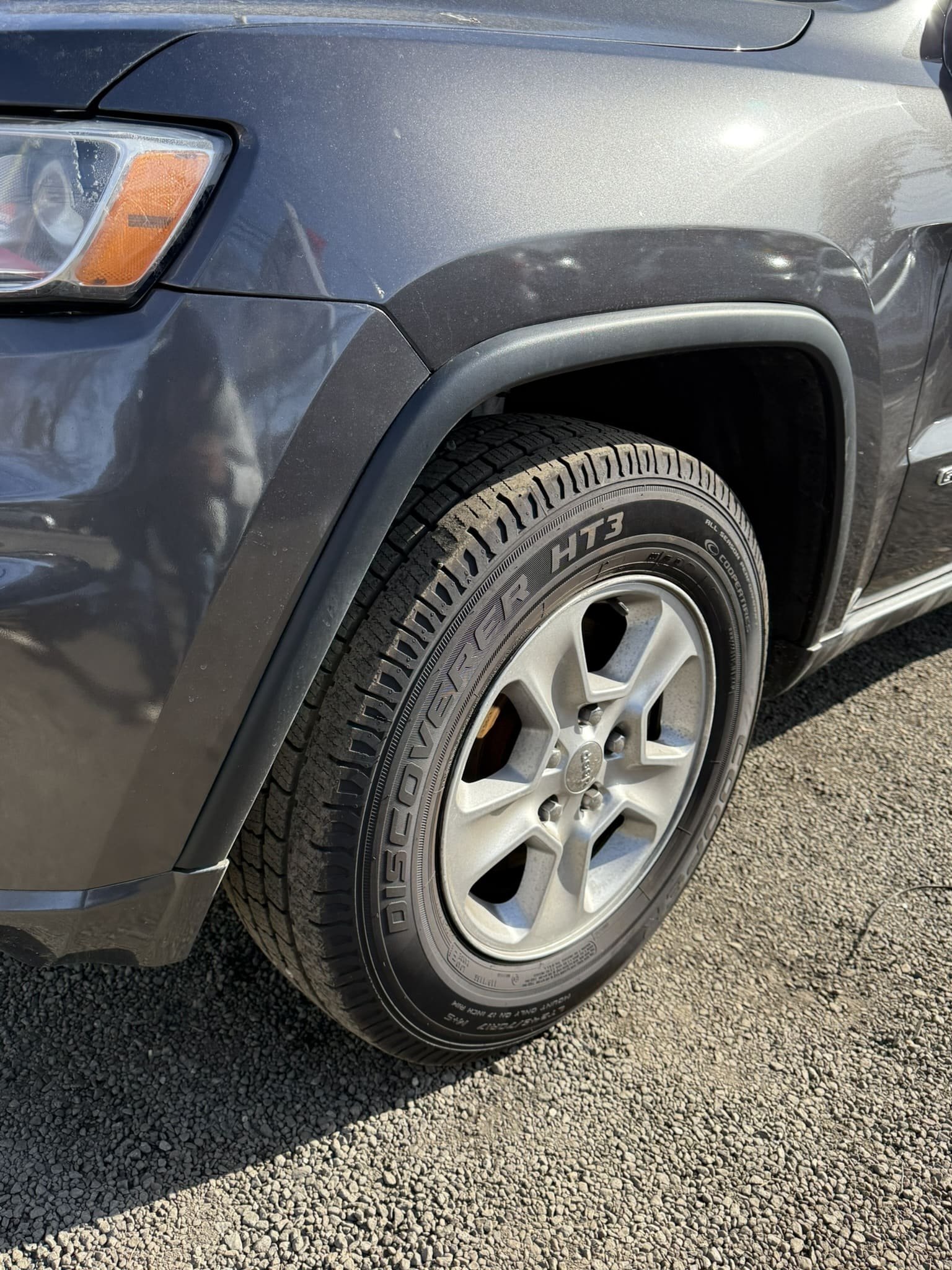 
								Grand Cherokee full									