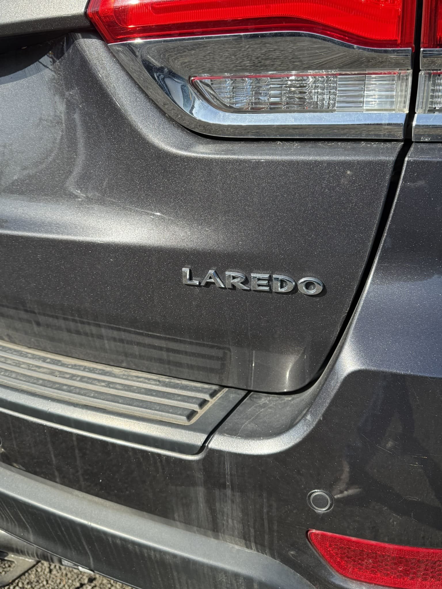 
								Grand Cherokee full									