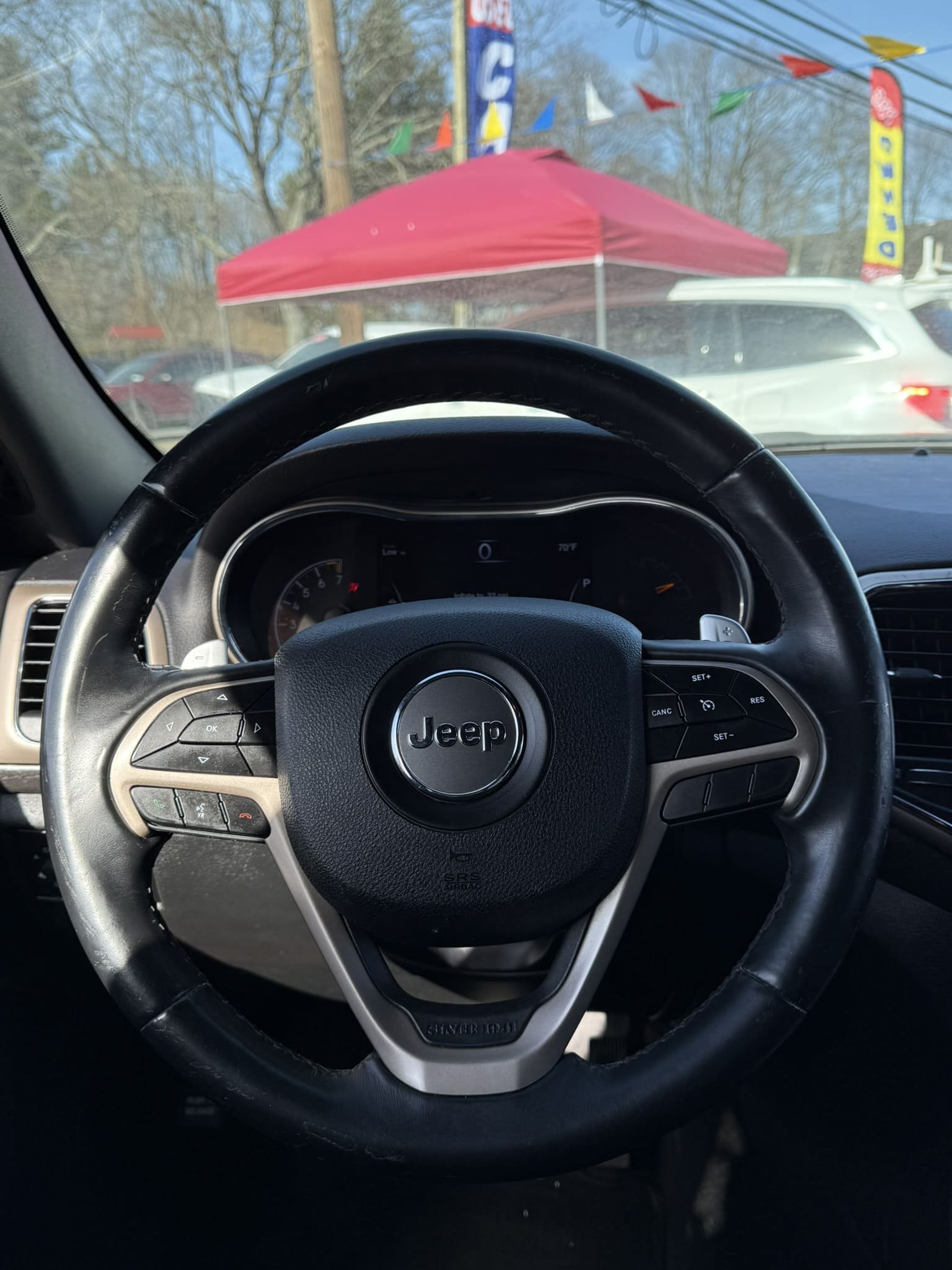 
								Grand Cherokee full									