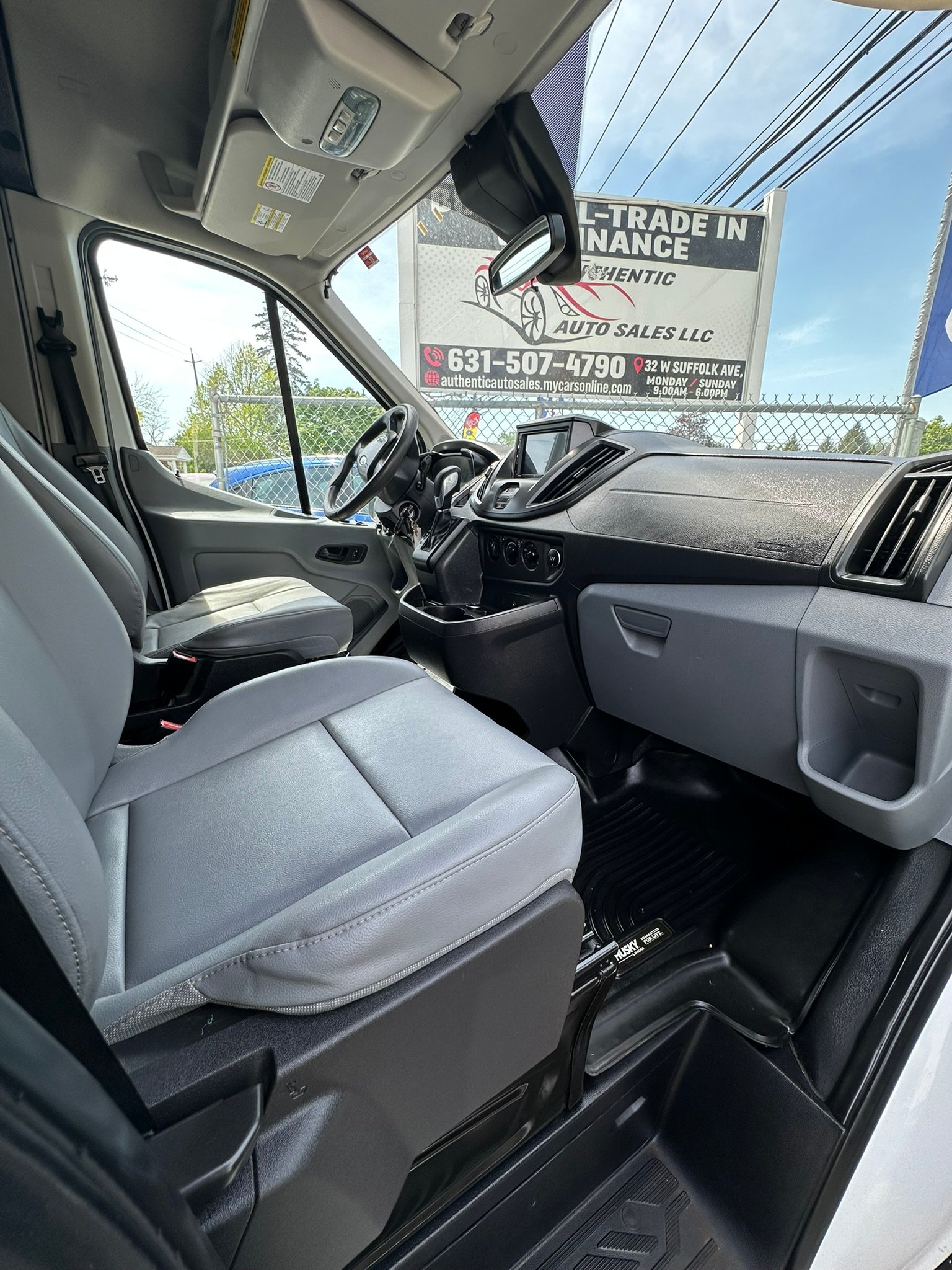 
								VAN Transit full									