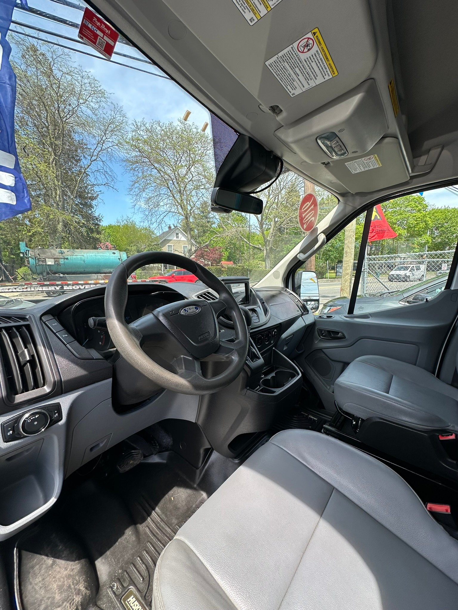 
								VAN Transit full									