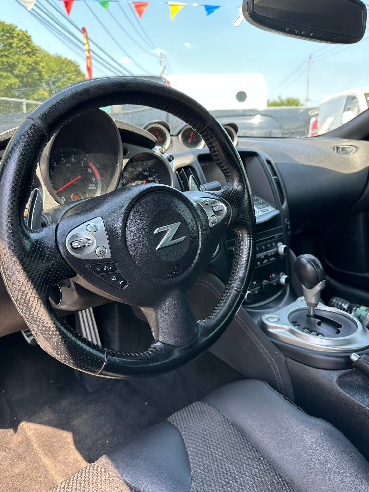 
								NISSAN 370 Z | 2015 full									