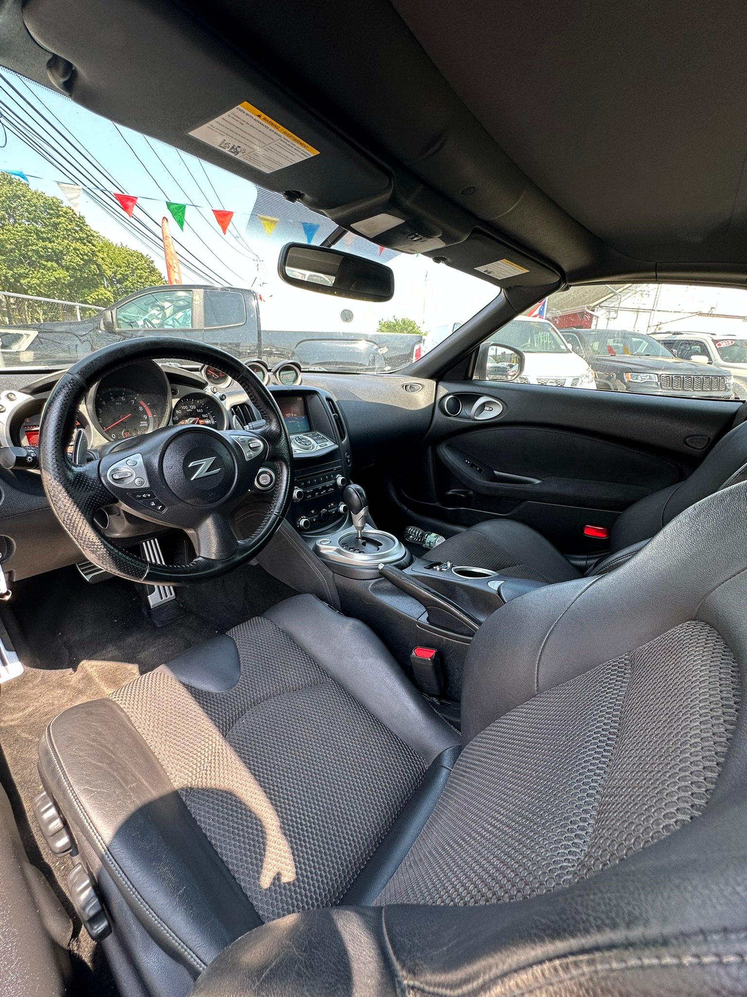 
								NISSAN 370 Z | 2015 full									