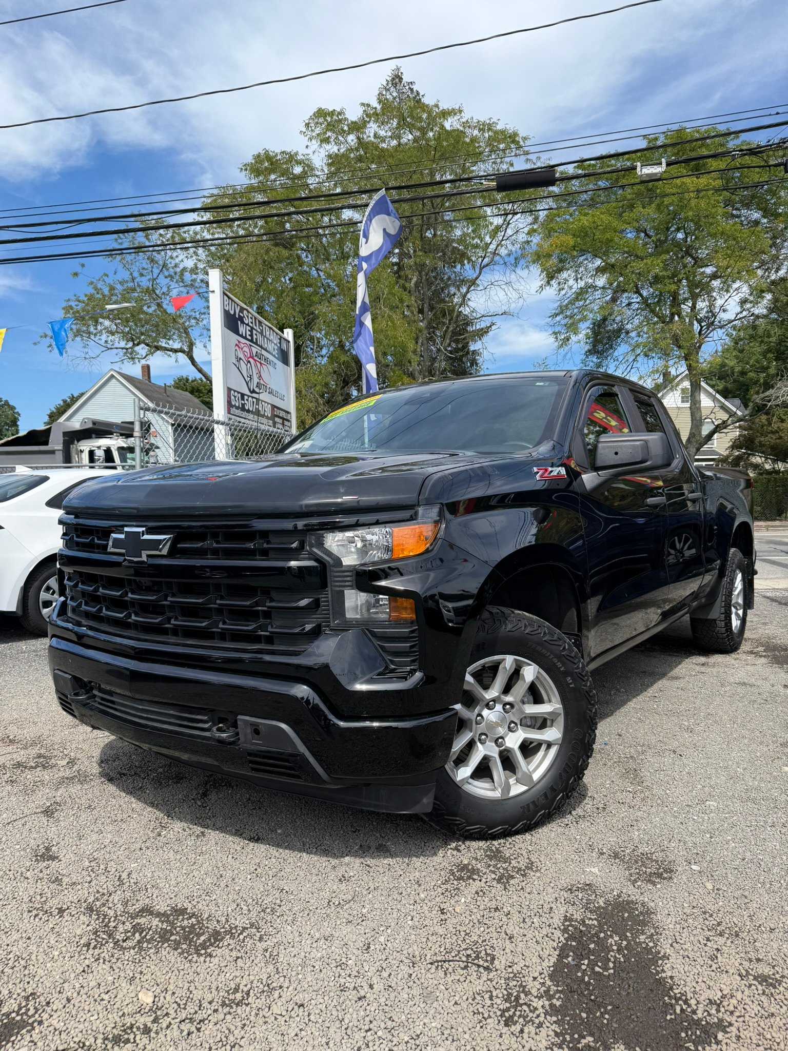 
								Chevrolet SILVERADO 2023 full									